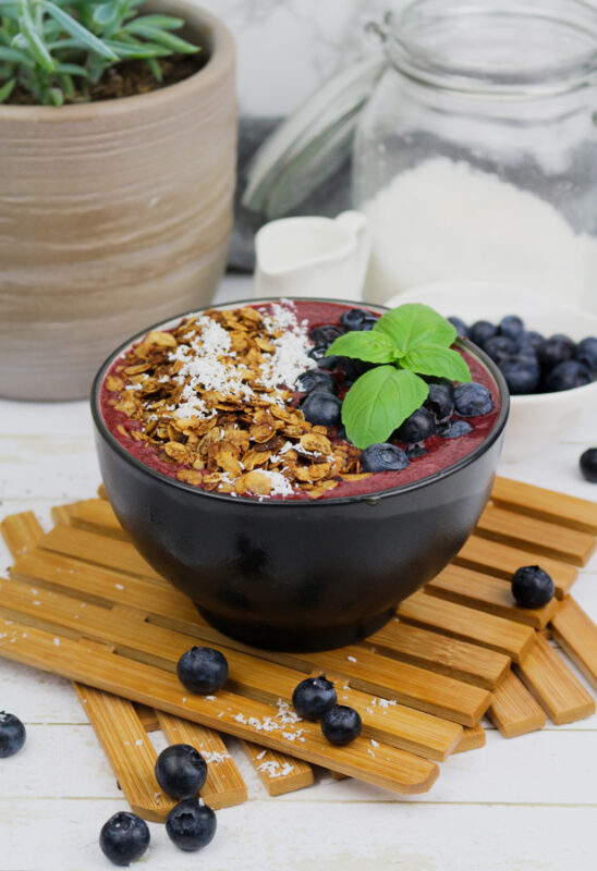 smuutikauss müsli ja mustikatega